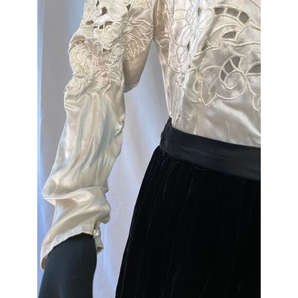 Vintage Nancy Johnson Off-Shoulder Velvet & Lace Midi Dress – Sz 14 - Picture 16 of 16